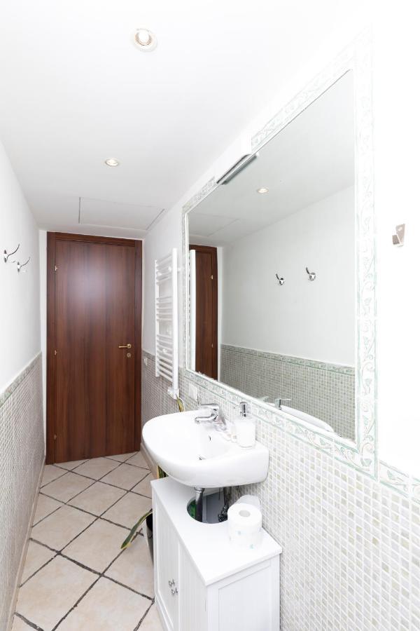 Prati Terrace Apartment *